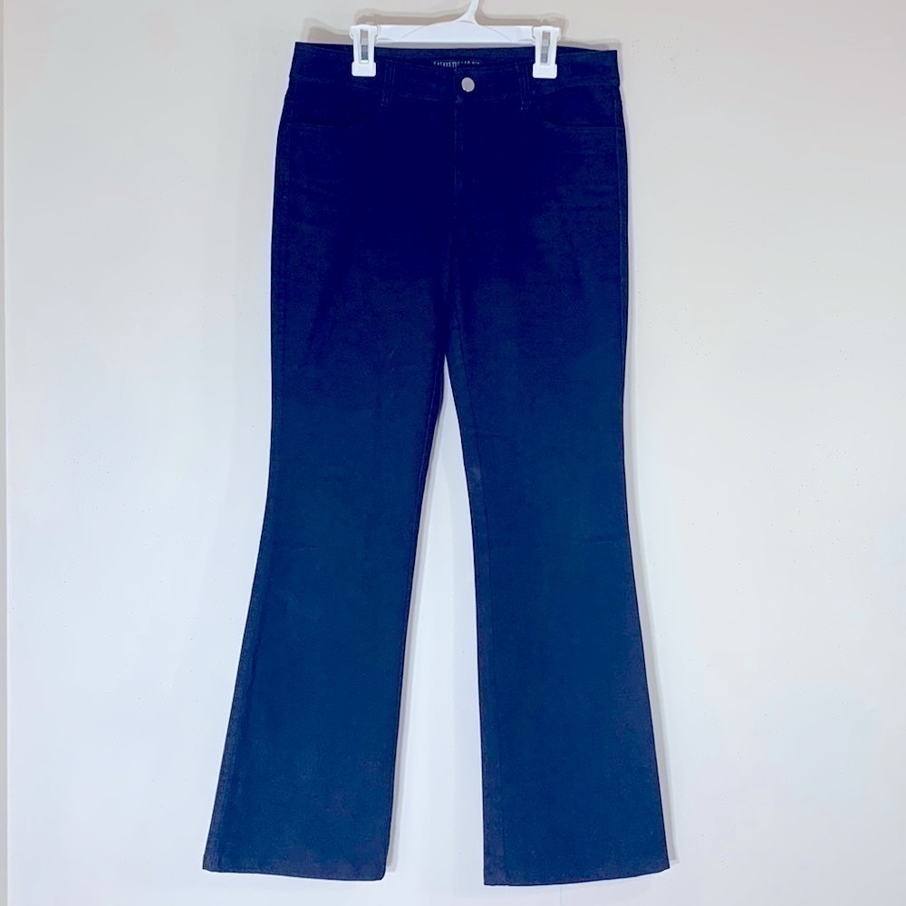 Lafayette 148 New York Black Boot Cut Jeans. 2.